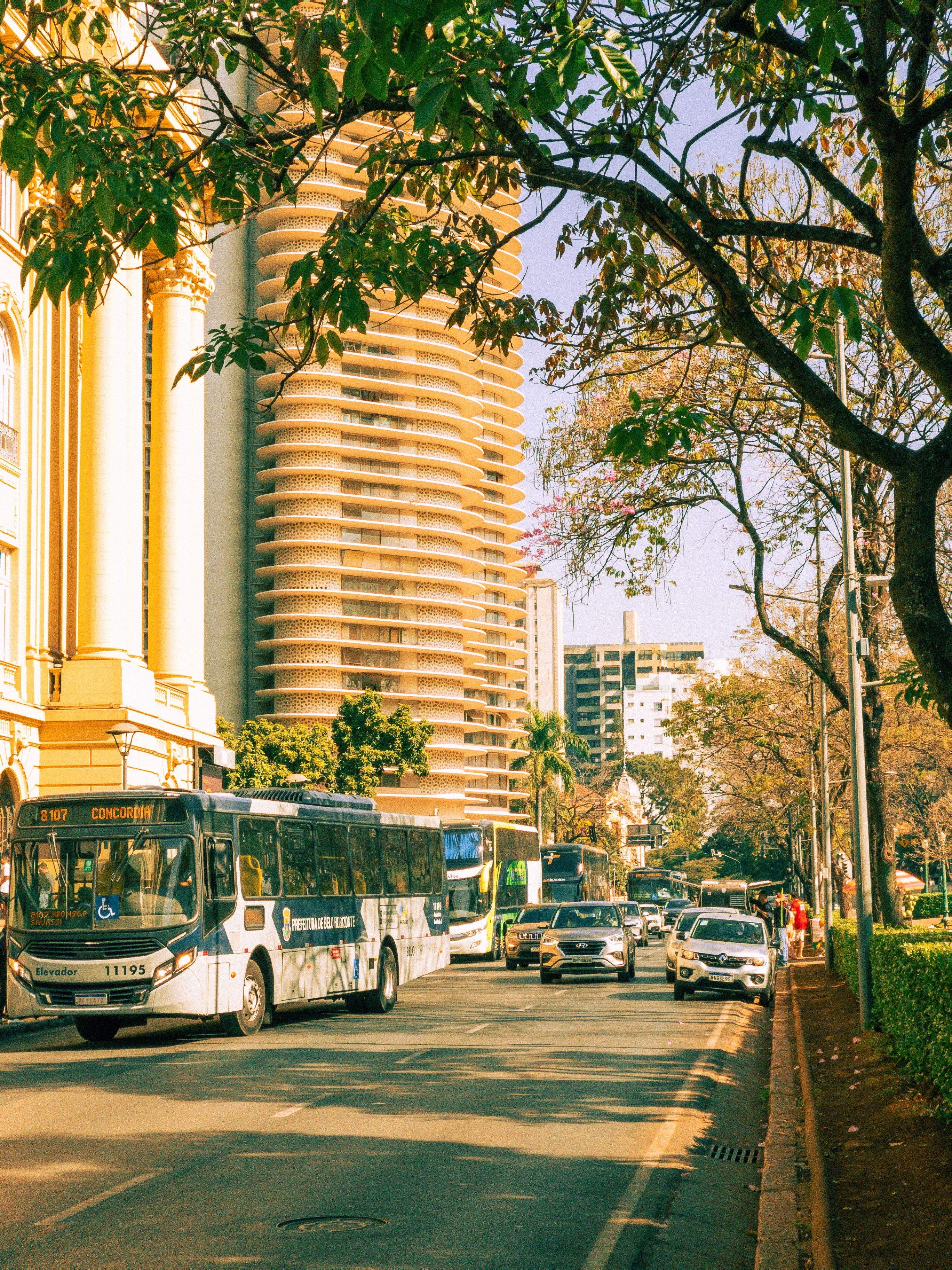 Feriado da padroeira de BH garante ônibus grátis neste sábado e domingo