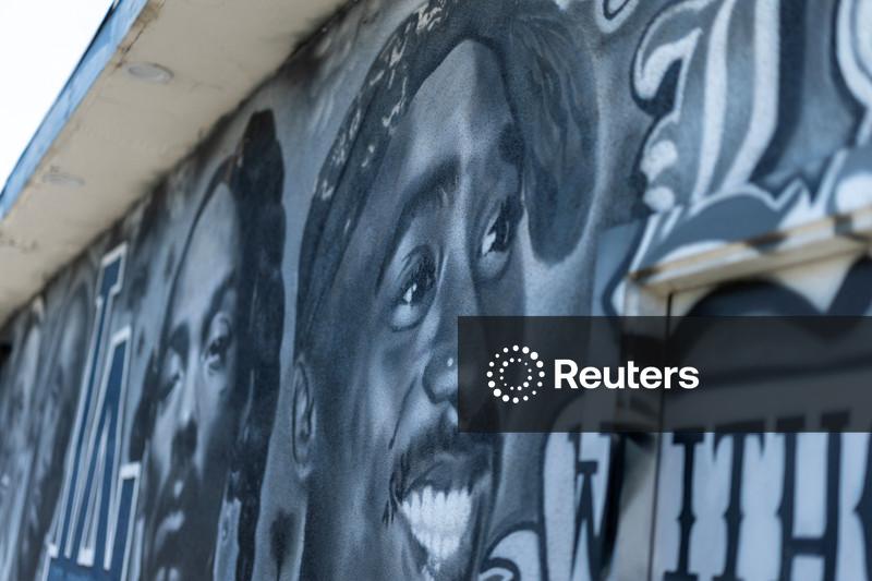 Julgamento do assassinato do rapper Tupac começa com alegações iniciais