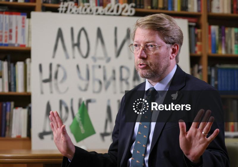 Líder de partido antigerra marginalizado na Rússia afirma que não será silenciado