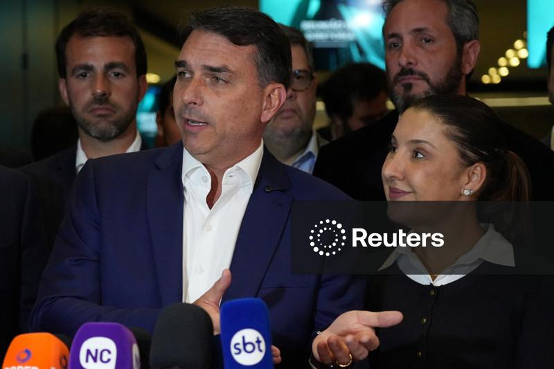 Flávio critica gastos do governo Lula e diz que Brasil terá "quebradeira" sem ajuste fiscal forte