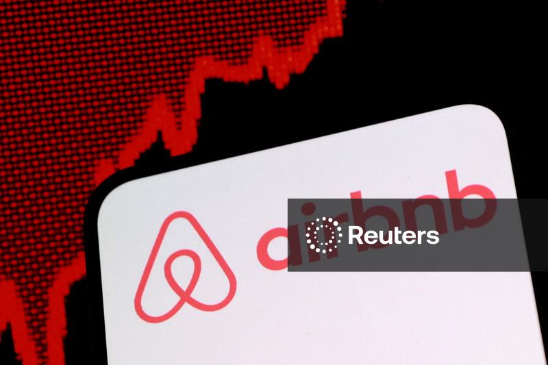 Ações da Airbnb têm maior cotação em quatro anos, com investidores comemorando aumento da previsão de receita