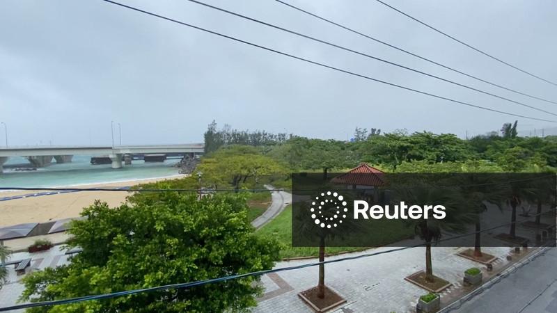 Tufão Dolphin atinge Japão e leva China a fechar portos