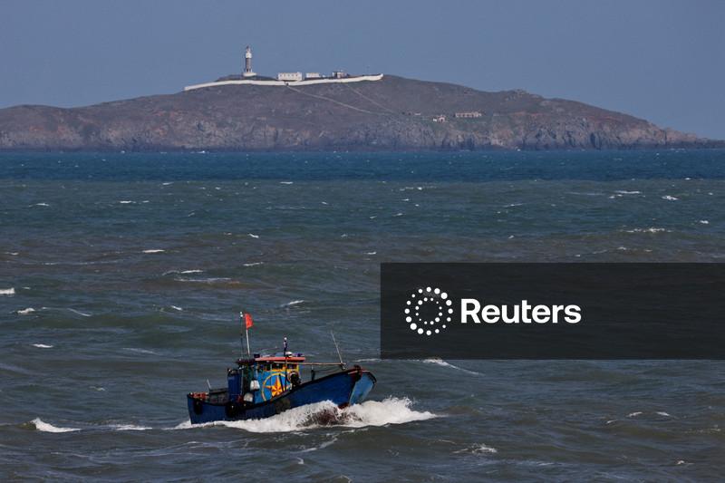 Taipé considera "ridícula" ordem da China para controle de tráfego no Estreito de Taiwan durante tufão