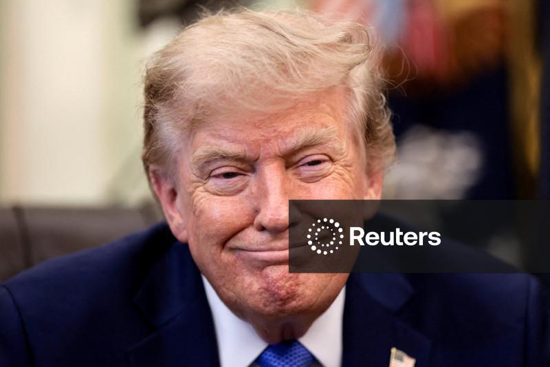 Entidades pedem que Justiça dos EUA bloqueie medidas de Trump contra cidadania por nascimento