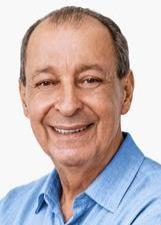 Depois de governar o Amazonas há uma década, Omar Aziz volta à disputa aos 67 anos