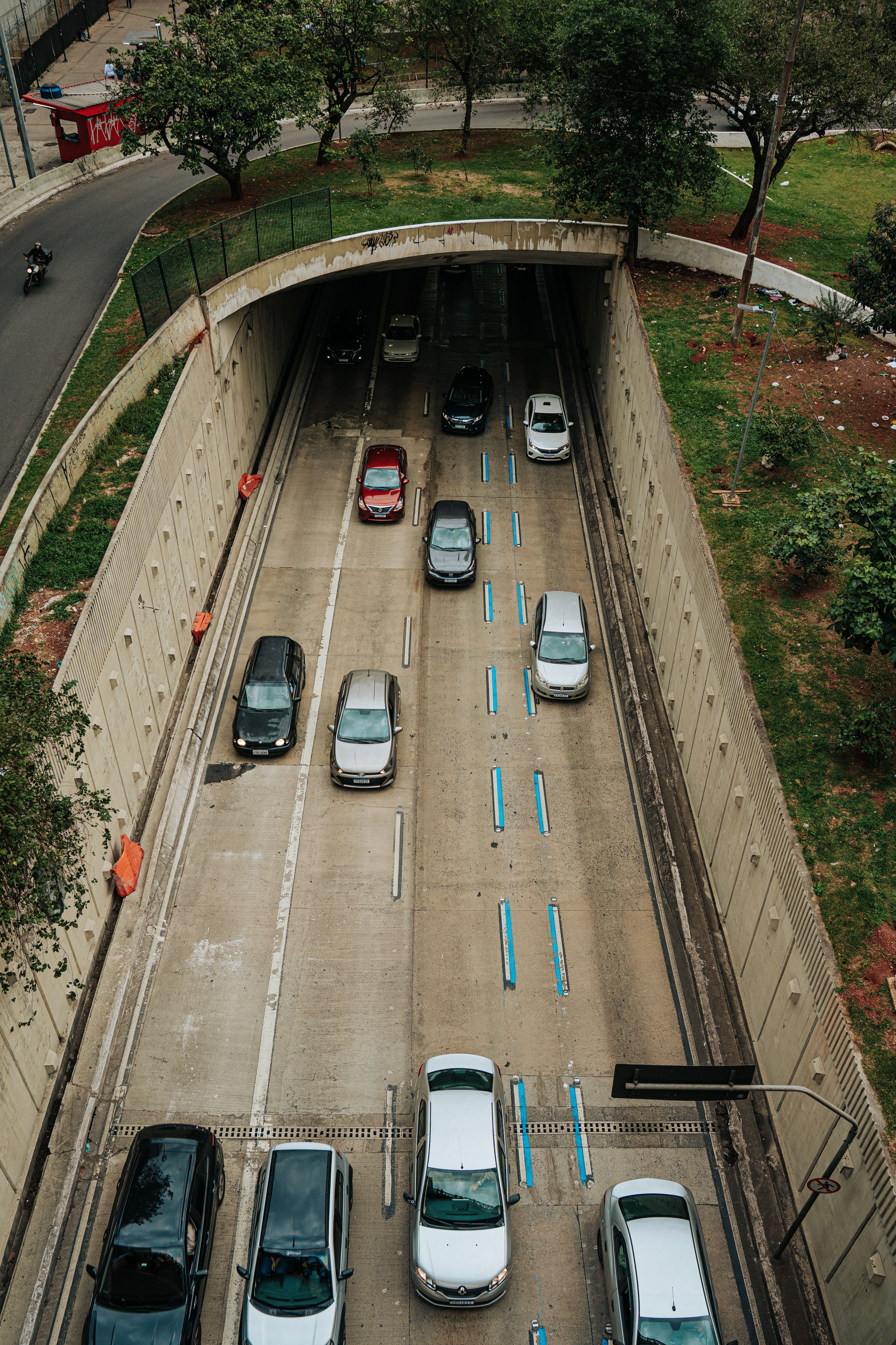 SPTrans desvia 11 linhas de ônibus com interdição do Túnel Fanganiello Melhem nesta quinta