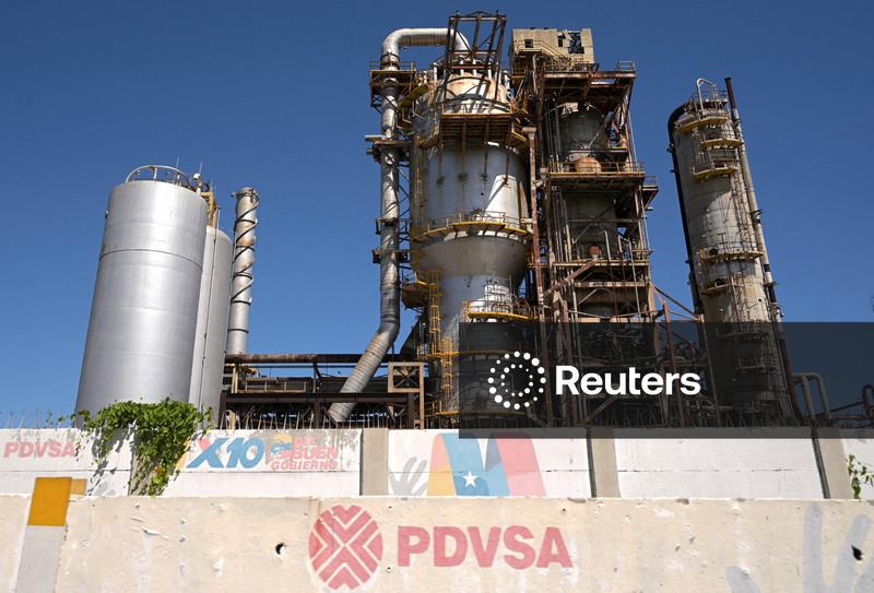 Petrolífera americana controlará campos de petróleo venezuelanos anteriormente operados por empresas chinesas e russas, dizem autoridades