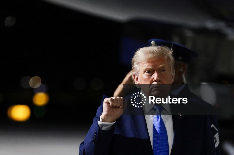 Trump transforma discurso sobre economia em ataque aos democratas após resultados de Michigan