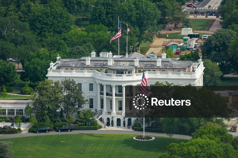 Casa Branca defende direito de Trump de votar pelo correio