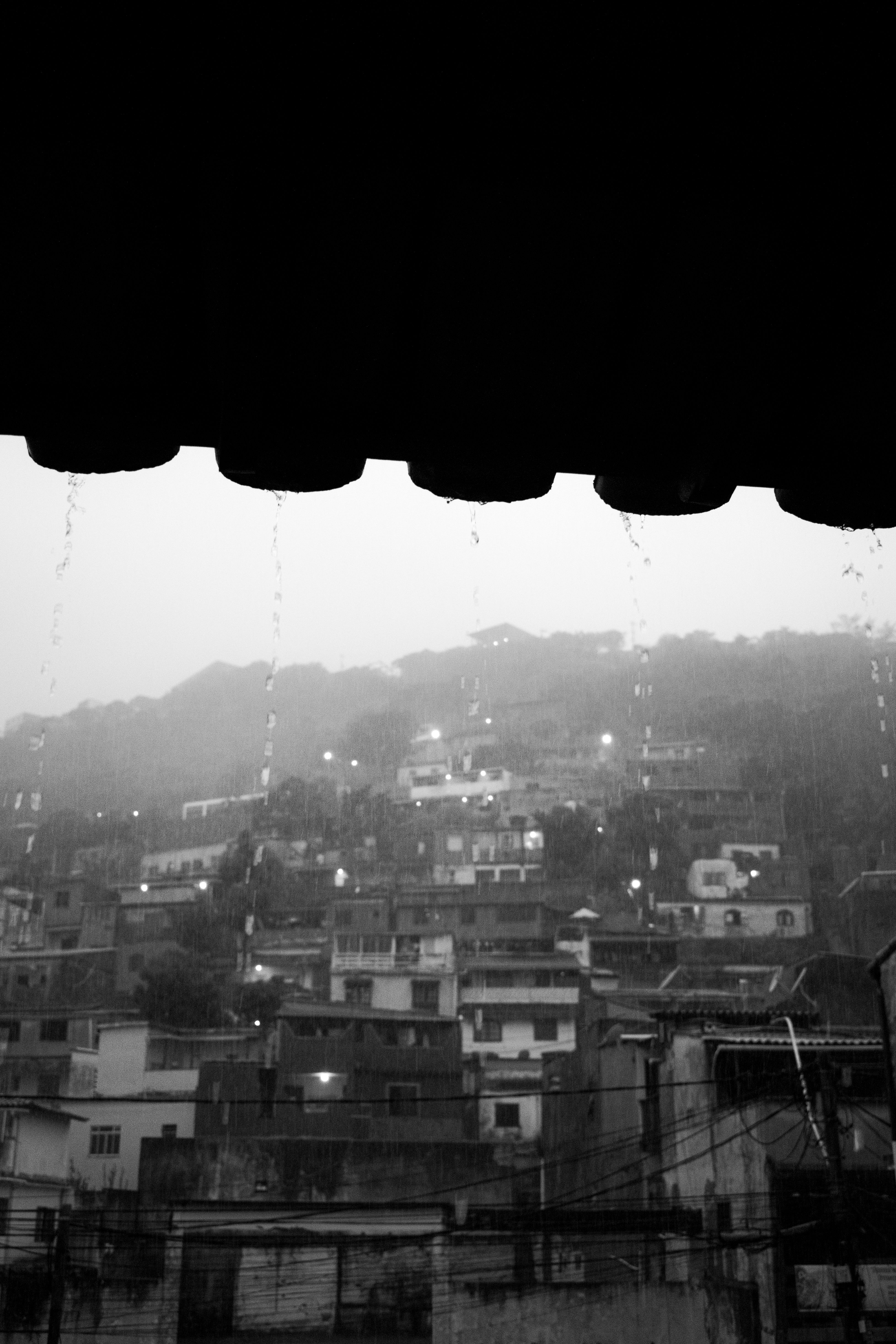 Chuva fraca isolada e vento moderado marcam o sábado no Rio de Janeiro