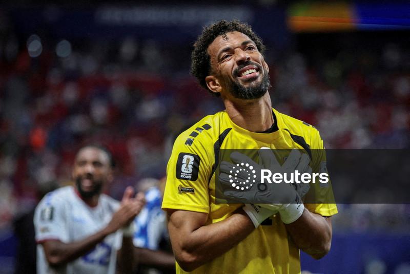 Colo-Colo contrata goleiro Vozinha