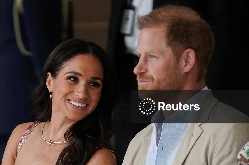Príncipe Harry e família voltam ao Reino Unido após morarem nos EUA, diz BBC