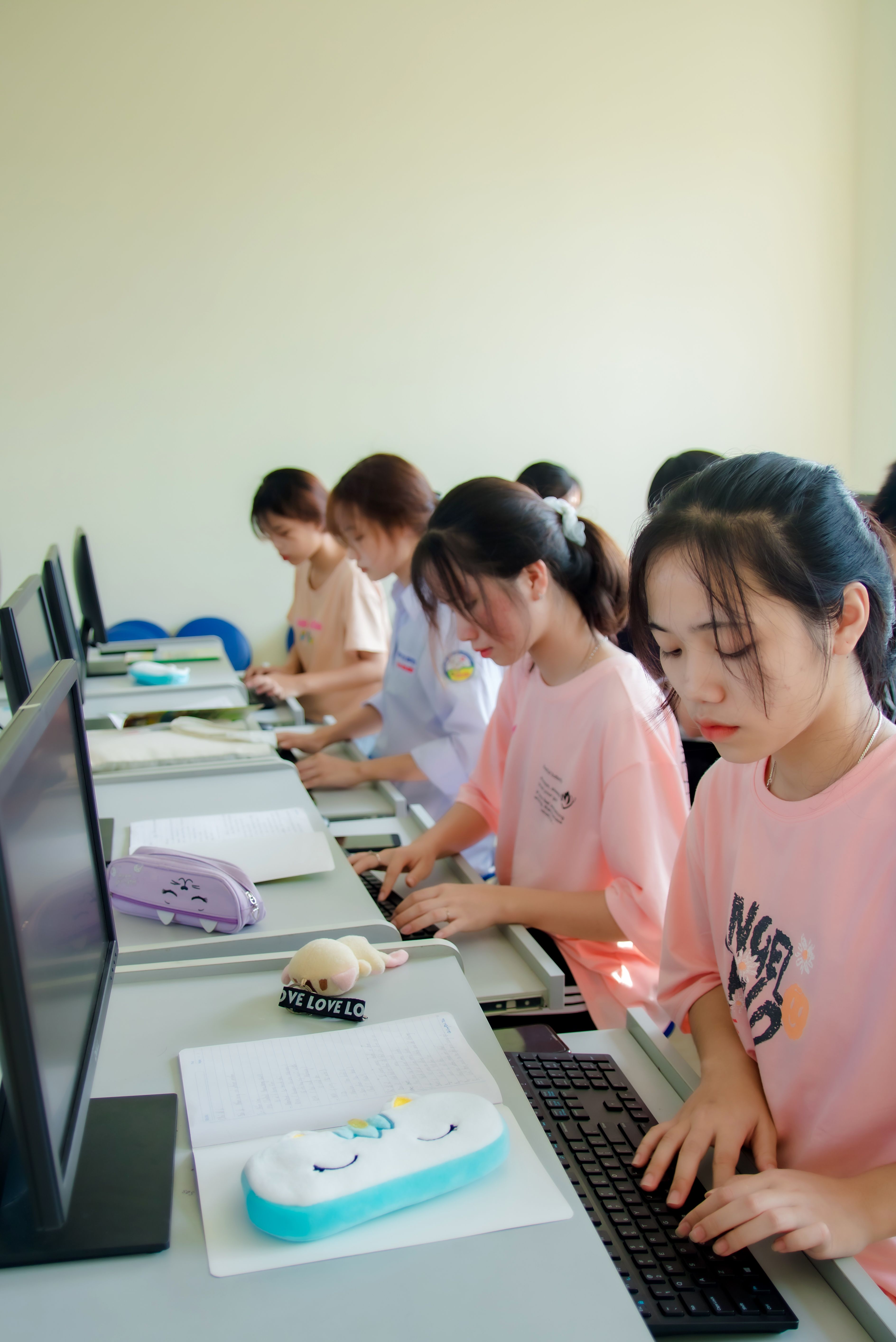 Quatro dias para garantir uma das 9,8 mil vagas em cursos gratuitos que abrem hoje em Manaus