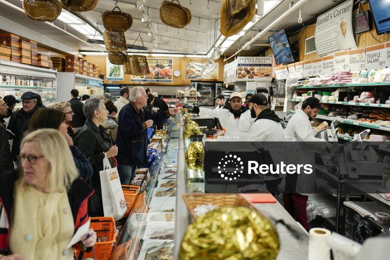 Vendas no varejo dos EUA têm queda inesperada em julho