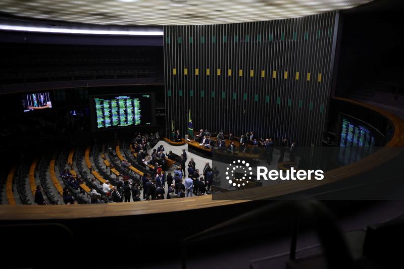 Equipe econômica propõe novas travas para gastos em projeto em tramitação no Congresso, dizem fontes