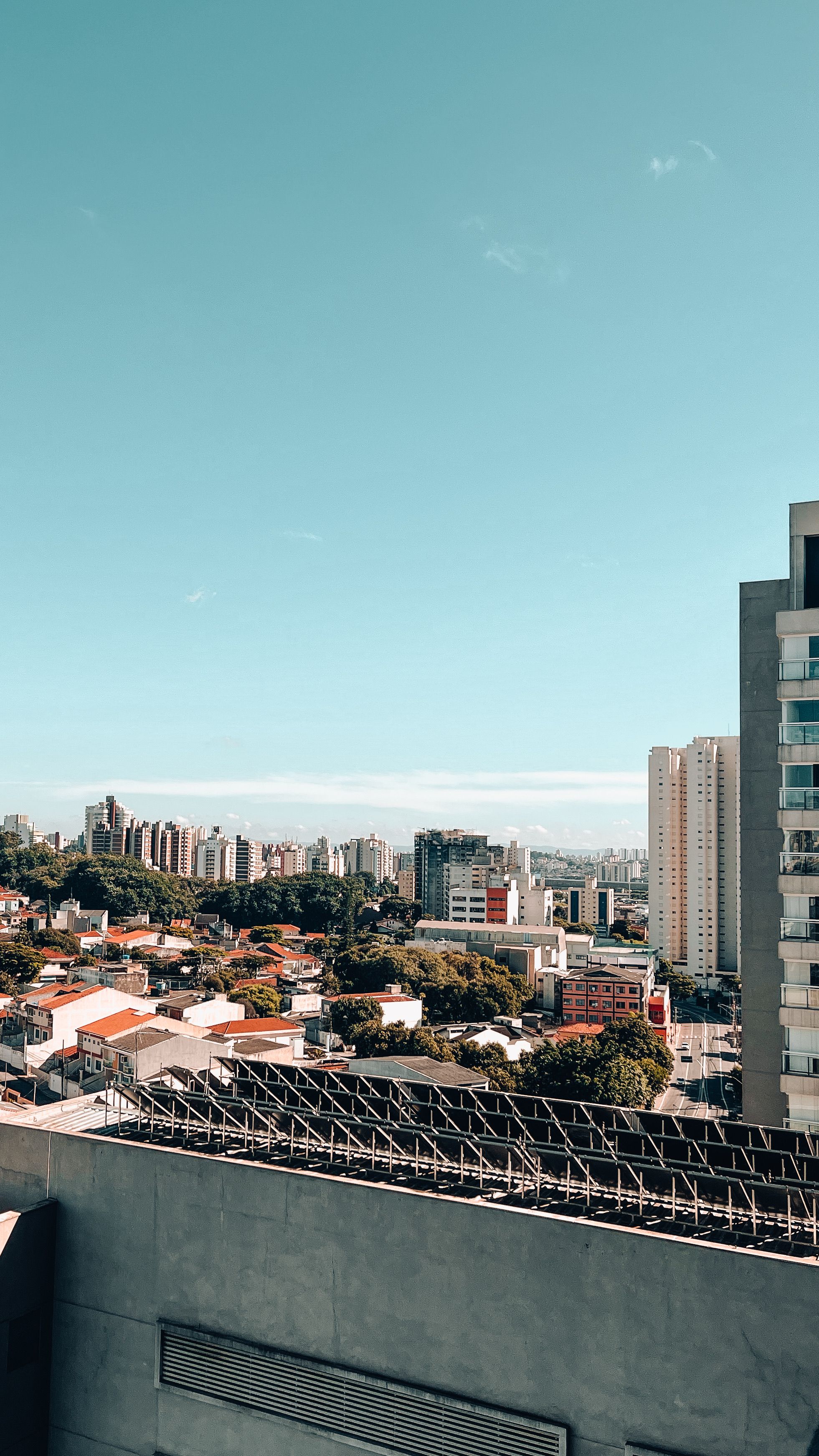 Inflação de Curitiba recua em julho, mas conta de luz sobe quase 20% na cidade