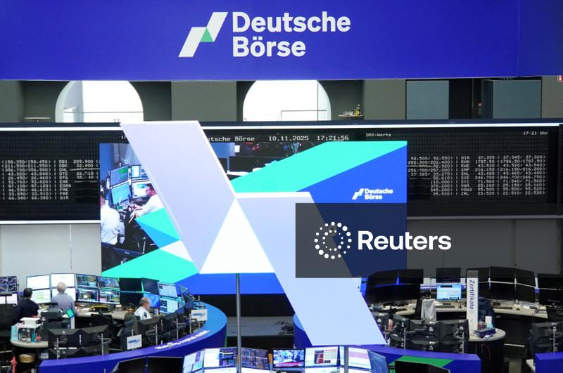 Índice europeu STOXX 600 cai com alta nos preços do petróleo, mas tem 5º ganho mensal consecutivo