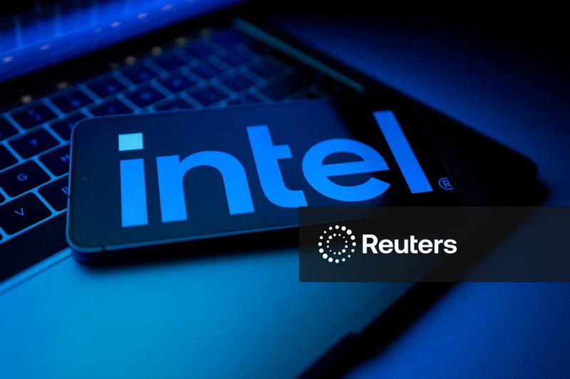 Intel arrecada US$20 bi com venda ampliada de ações 