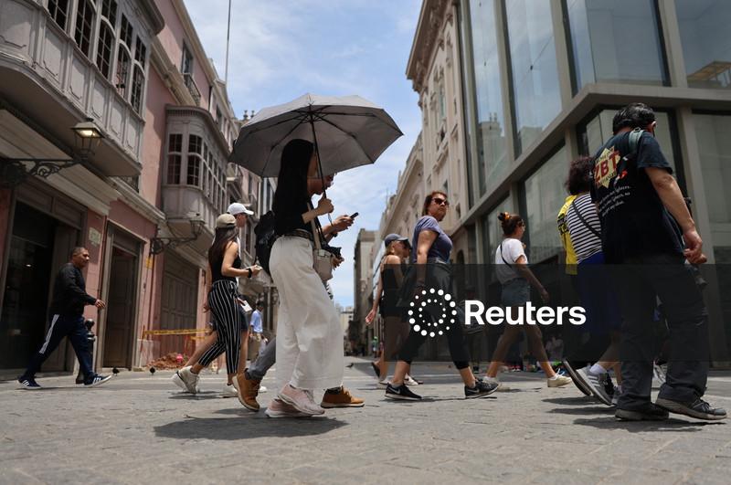El Niño coloca 1,2 milhão de pessoas em risco no Peru, segundo autoridades