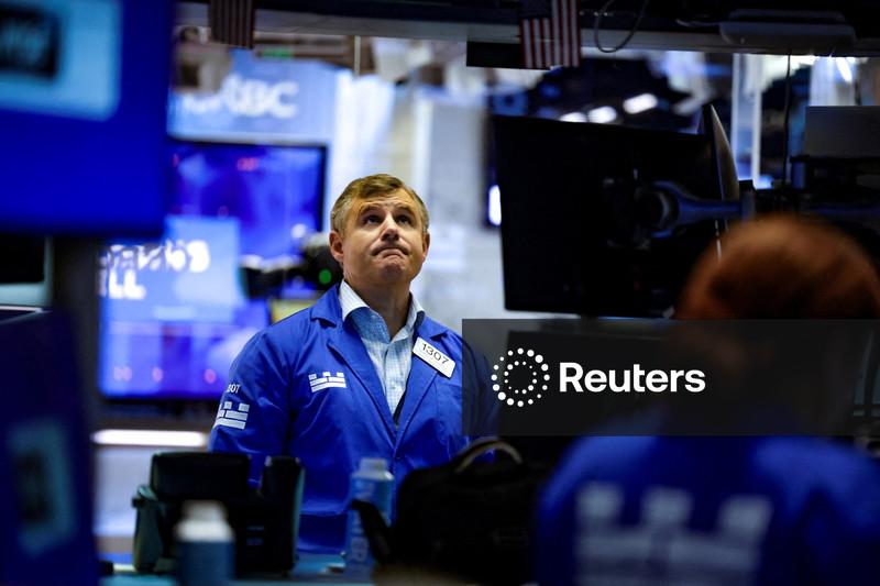 Wall Street abre em alta com queda nos rendimentos e de olho em balanços