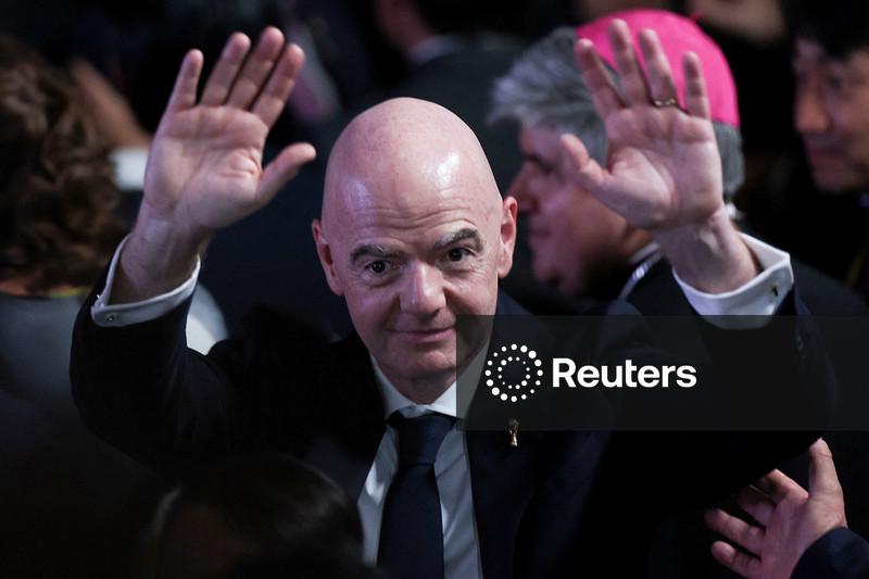 Grupo de defesa dos direitos humanos pede que Fifa impeça tentativa de reeleição de Infantino devido a limites de mandato
