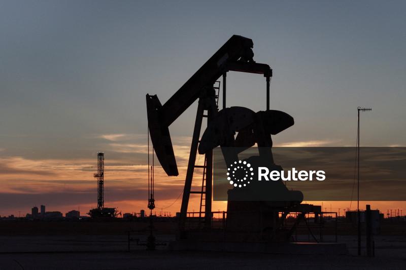 Petróleo fecha em alta, após Irã afirmar que Estreito de Ormuz permanecerá fechado