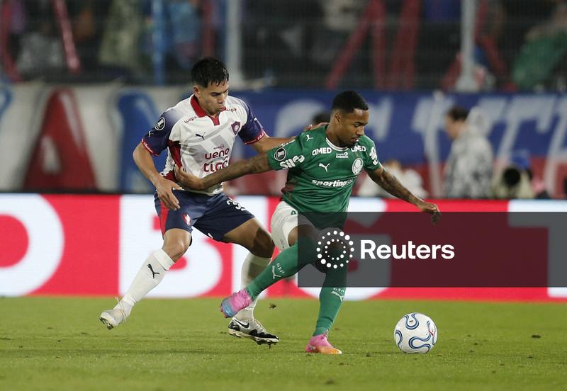 Manchester City confirma contratação de Allan, do Palmeiras