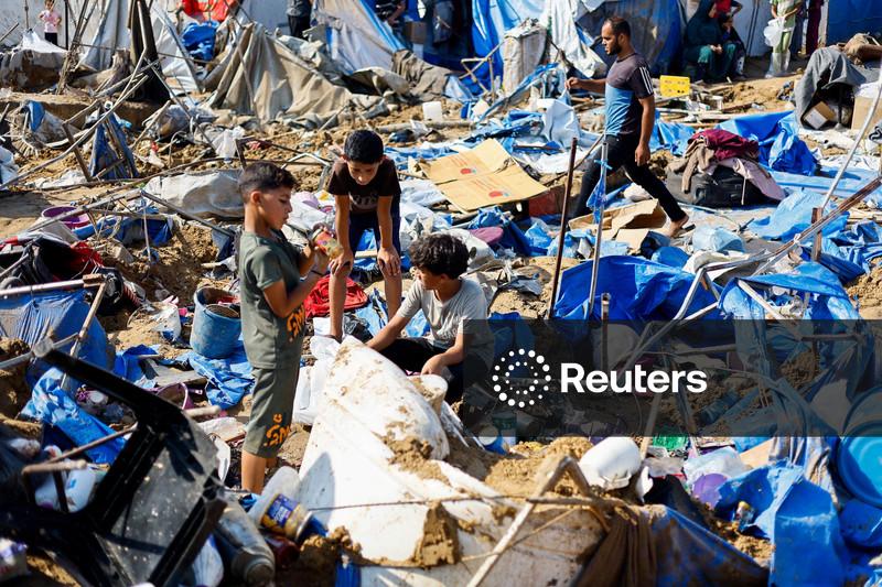 Ataques israelenses matam dois em Gaza e destroem depósitos de medicamentos