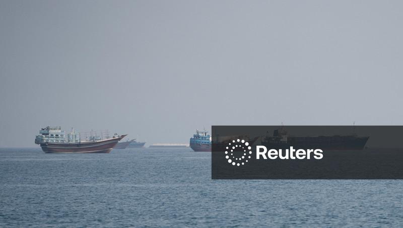 Tráfego de navios de carga pelo Estreito de Ormuz tem menor nível em três meses