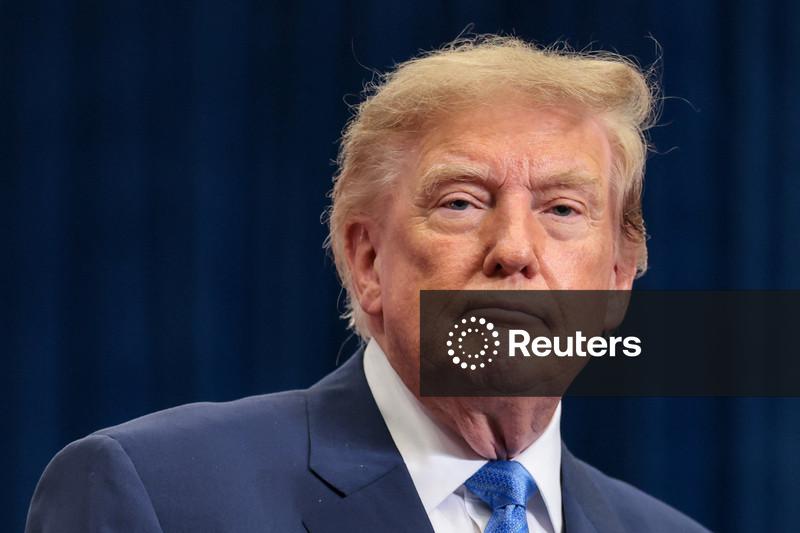 Trump diz que está reavaliando posição dos EUA em relação às Malvinas
