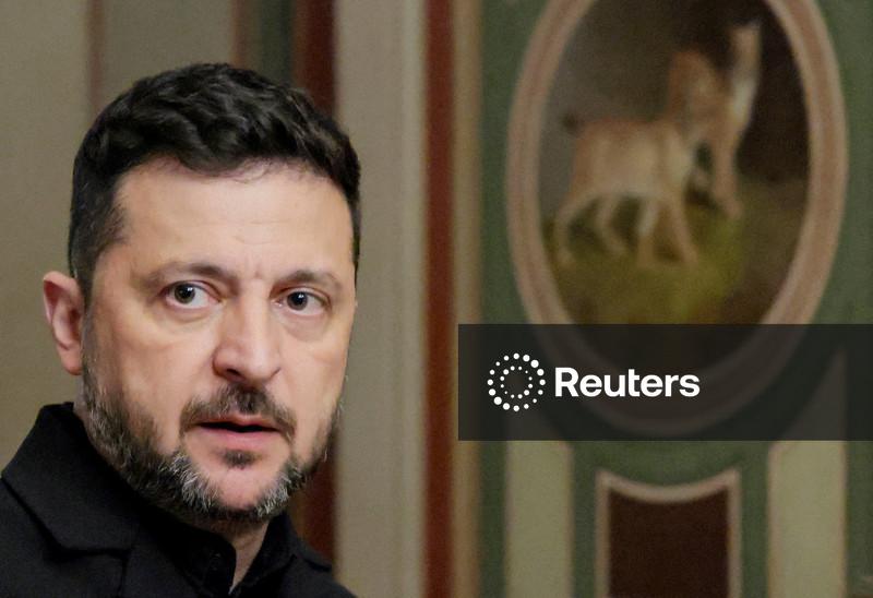 Zelenskiy diz ter conversado com chefe da Otan sobre aquisição de mísseis interceptadores