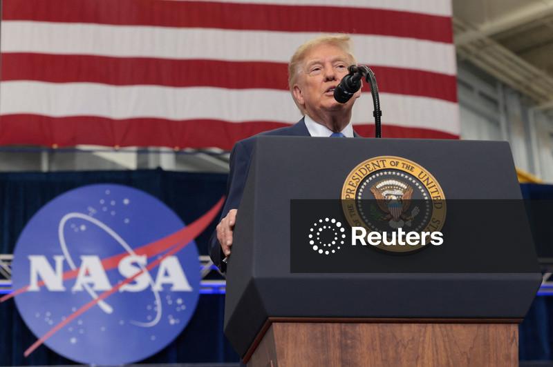 Trump assina decreto para criar Academia Espacial dos EUA