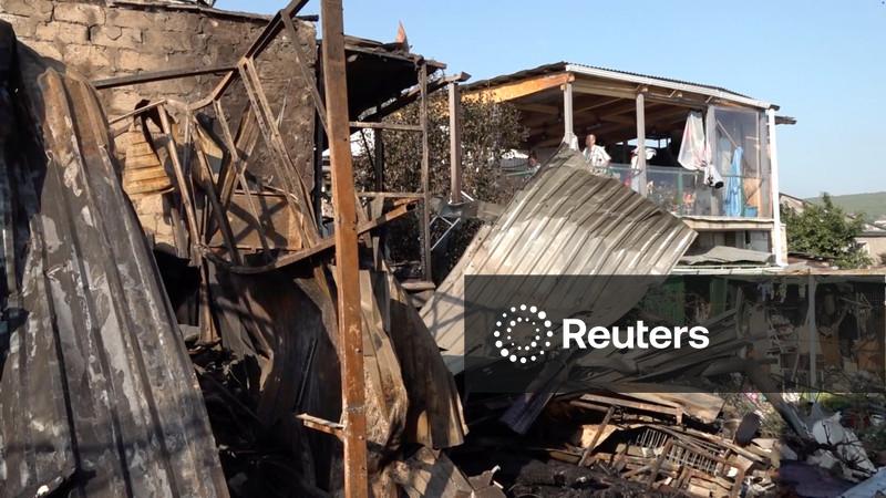 Ucrânia bombardeia terminais de grãos no porto russo de Novorossiysk, no Mar Negro; tem como alvo base naval