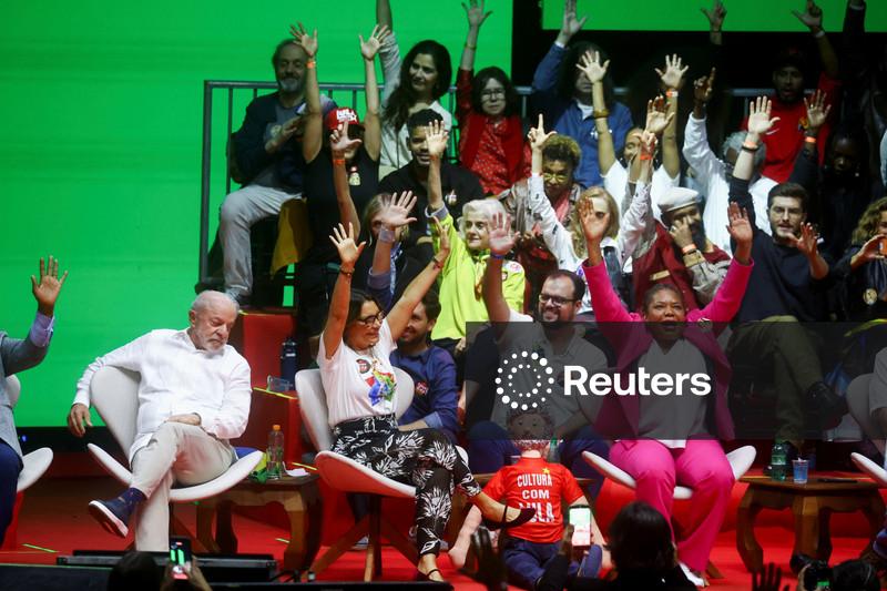 Lula diz que terá prazer em acabar com bets no Brasil