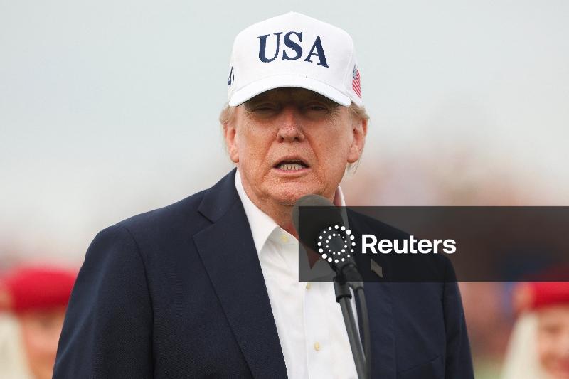 Trump diz que EUA podem permanecer no Irã e ficar com petróleo