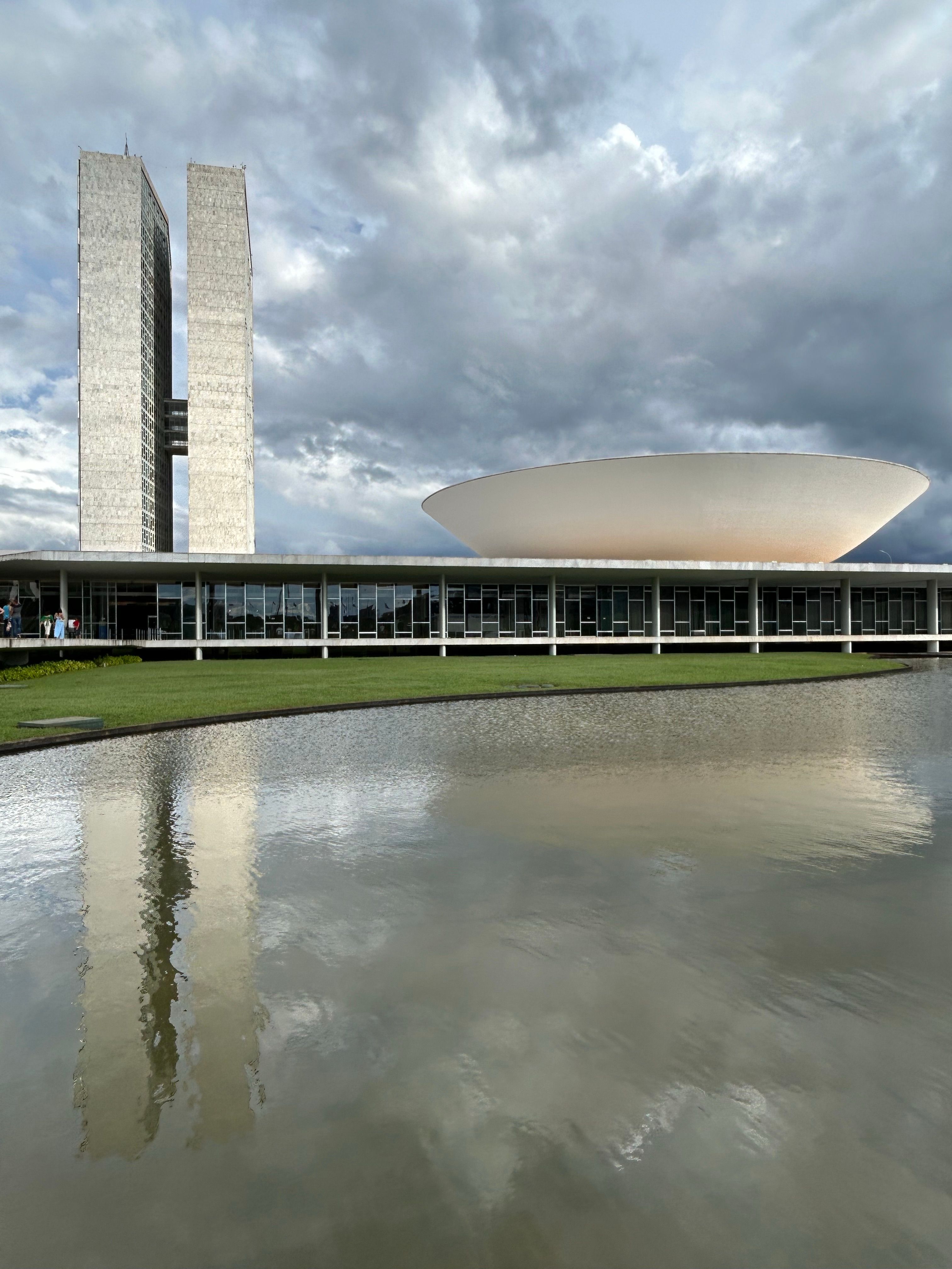 Governo nega acesso a registros de visitas de lobista ligada a Lulinha ao Palácio da Alvorada