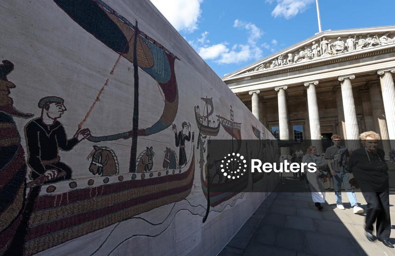 Homem cego processa Museu Britânico por falta de visitas guiadas para Tapeçaria de Bayeux