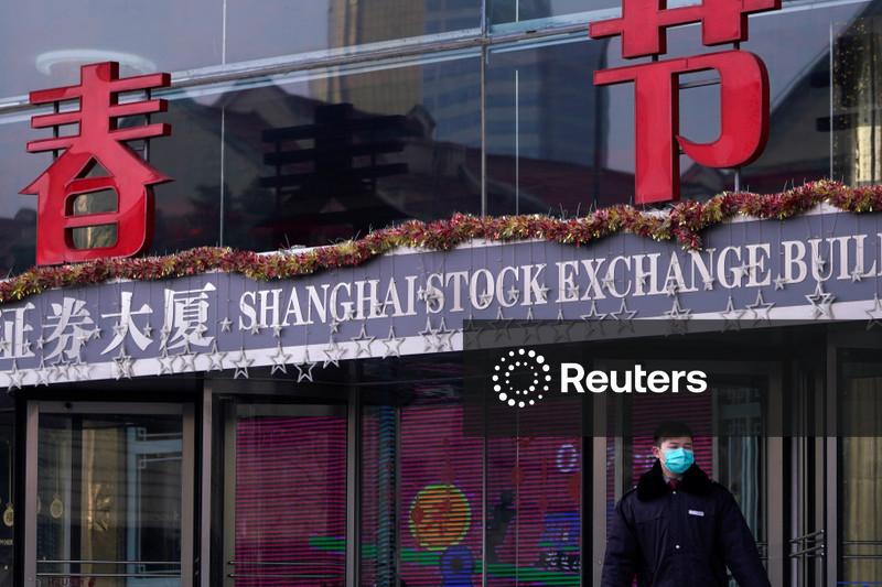Ações chinesas fecham estáveis, mas acabam registrando queda no trimestre