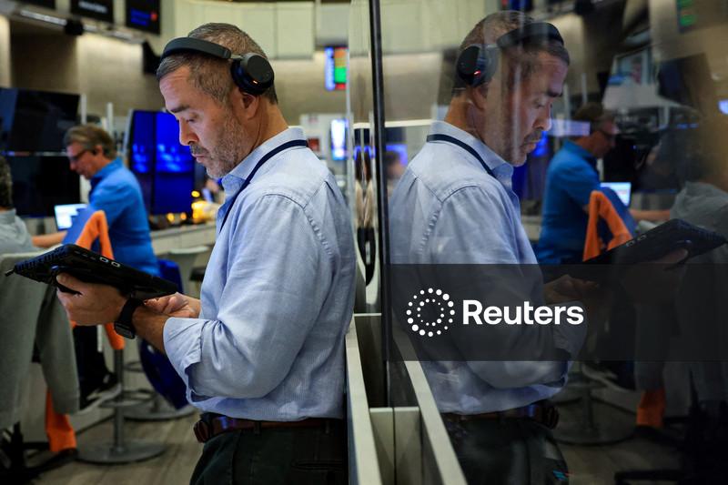 Wall Street recua com petróleo em máxima de mais de seis semanas por tensões no Golfo