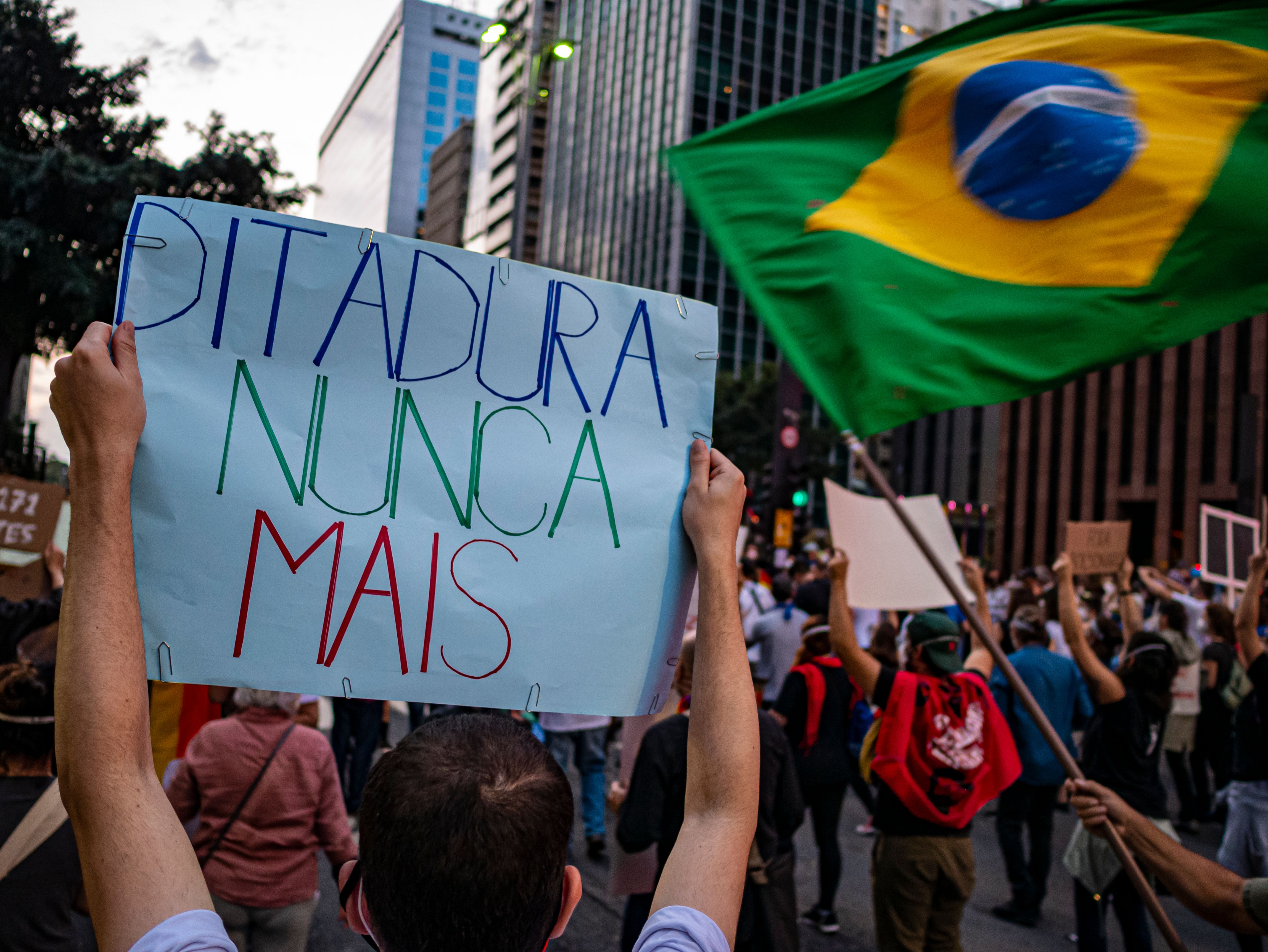 PSTU oficializa candidatura de Hertz Dias à Presidência da República