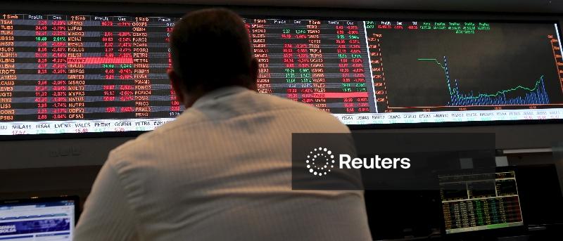 Ibovespa recua com exterior desfavorável