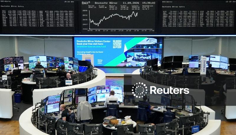 Ações europeias recuam diante de pedidos de desaceleração da IA e preocupações com inflação