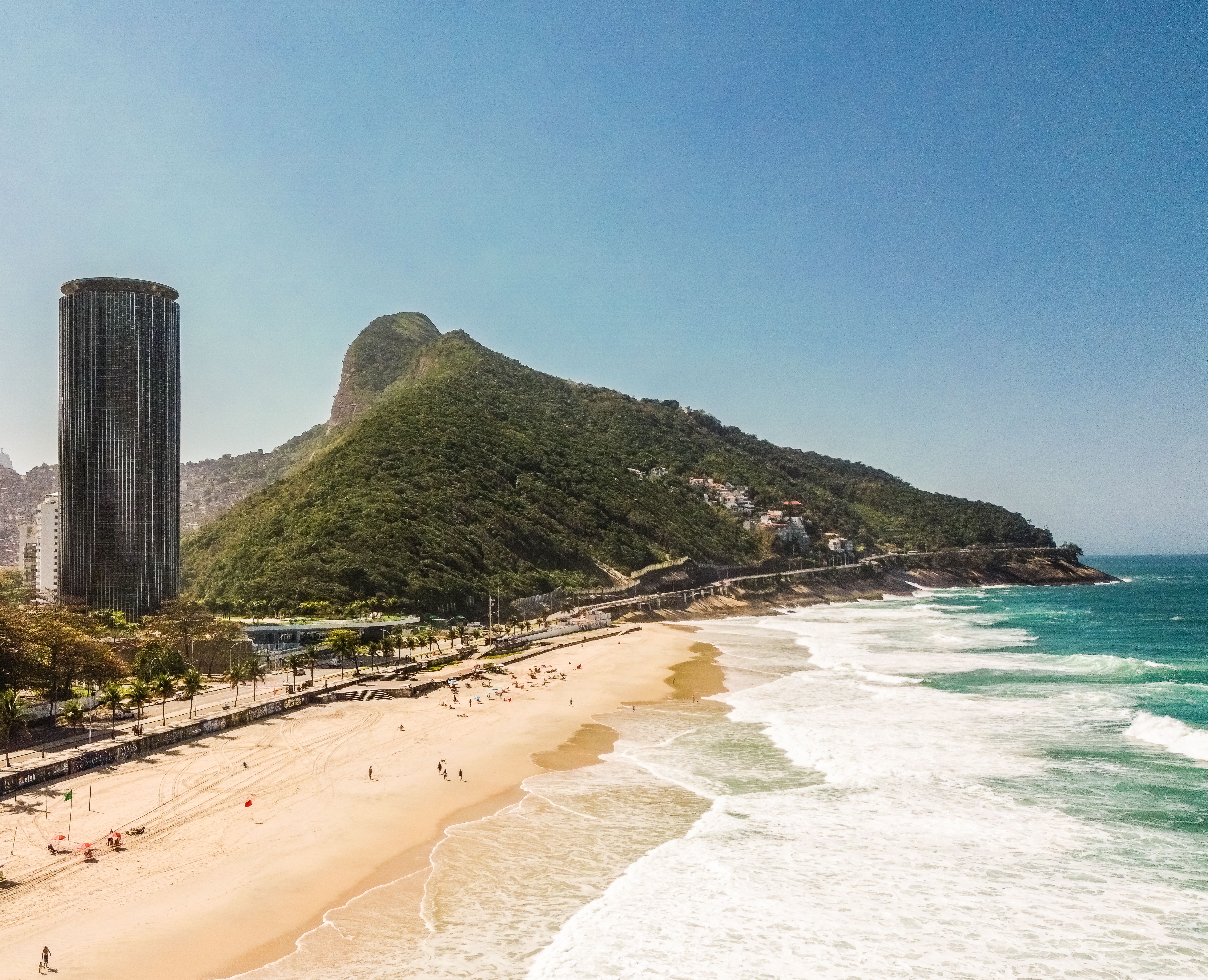 Urbel conclui obra de contenção de encosta no Paulo VI e beneficia sete famílias