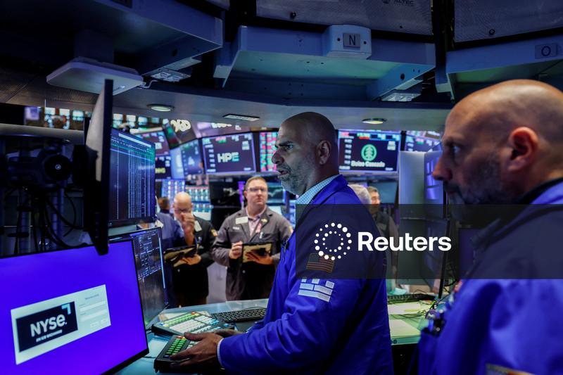 Otimismo com IA ameniza preocupações com petróleo e rendimentos e Wall Street sobe