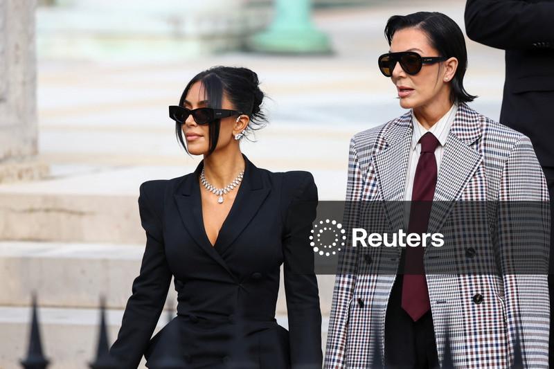 Kim Kardashian recebe indenização simbólica de 1 euro por roubo de joias em Paris