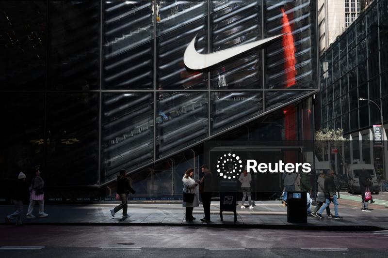 Queda do preço das ações da Nike ameaça posição no Dow Jones