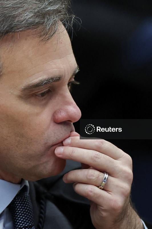 Mendonça arquiva ação de deputado do PL contra reajuste de Lula ao Bolsa Família