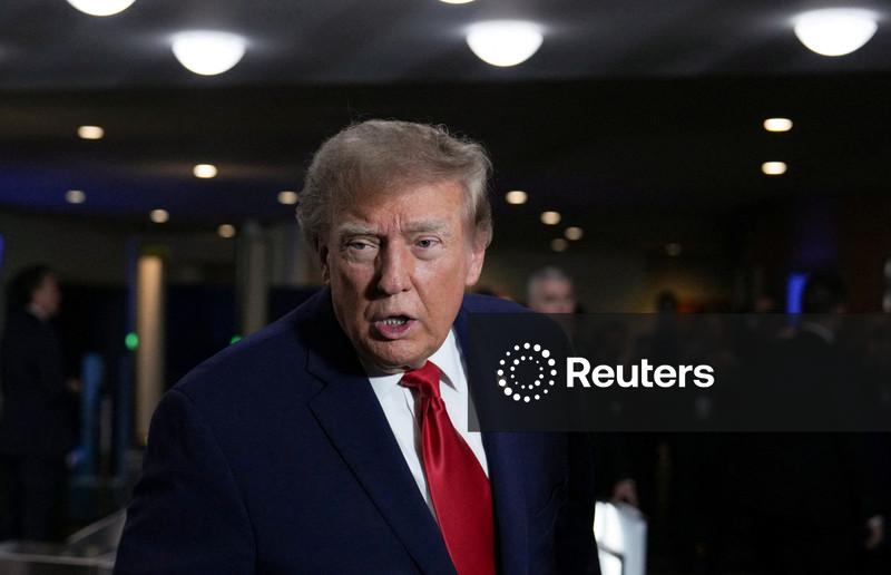 Trump diz que Putin deveria "resolver a guerra" ao chegar para reunião da ONU