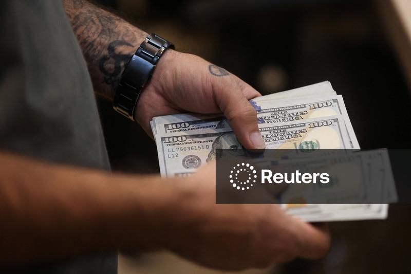 Dólar ganha força ante real após dados fortes de emprego nos EUA
