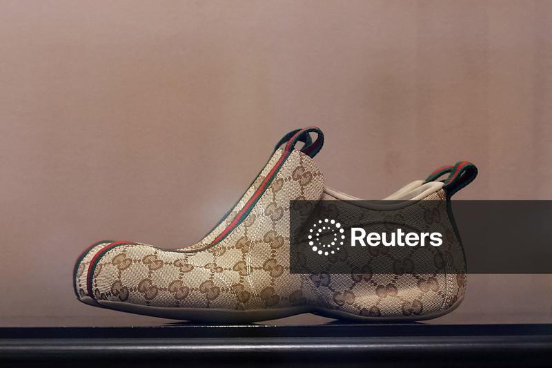 Novos modelos de tênis “Made in China” da Gucci rompem com tradição italiana